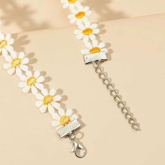 ❤️Flower Choker - Picture 3 of 5